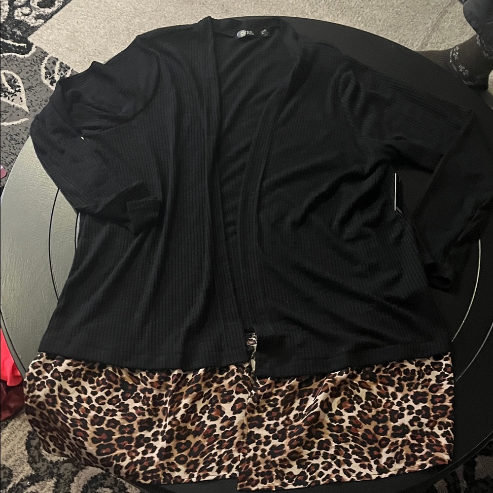 😻PLUS SIZE BEAUTY Black Leopard Trim Women's Cardigan